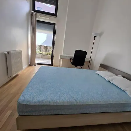 Apartment 3 Bright Rooms, 2 Bathrooms, 10 Minutes From Paris *